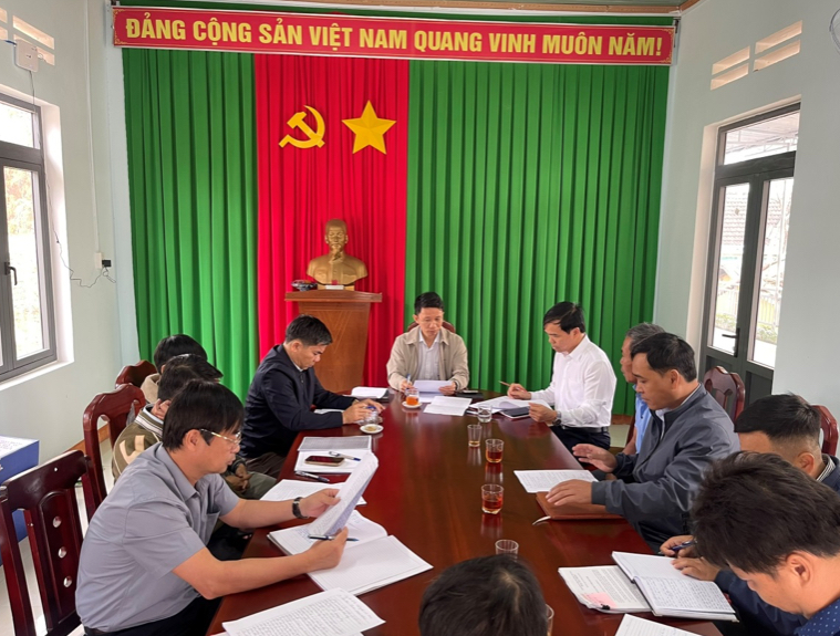 LÃNH ĐẠO HUYỆN ĐĂK GLEI TIẾP CÔNG DÂN ĐỊNH KỲ THÁNG 2/2025