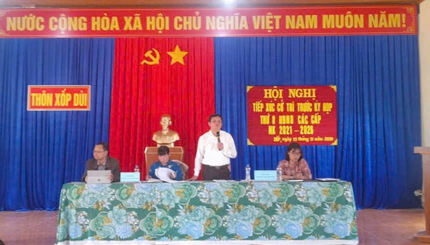 Đại biểu HĐND 2 cấp tiếp xúc cử tri tại Xốp, xã Đăk Choong huyện Đăk Glei