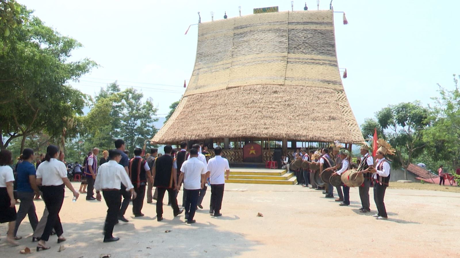 Lễ khánh thành nhà Rông truyền thống, thôn Đăk Wâk, xã Đăk Kroong