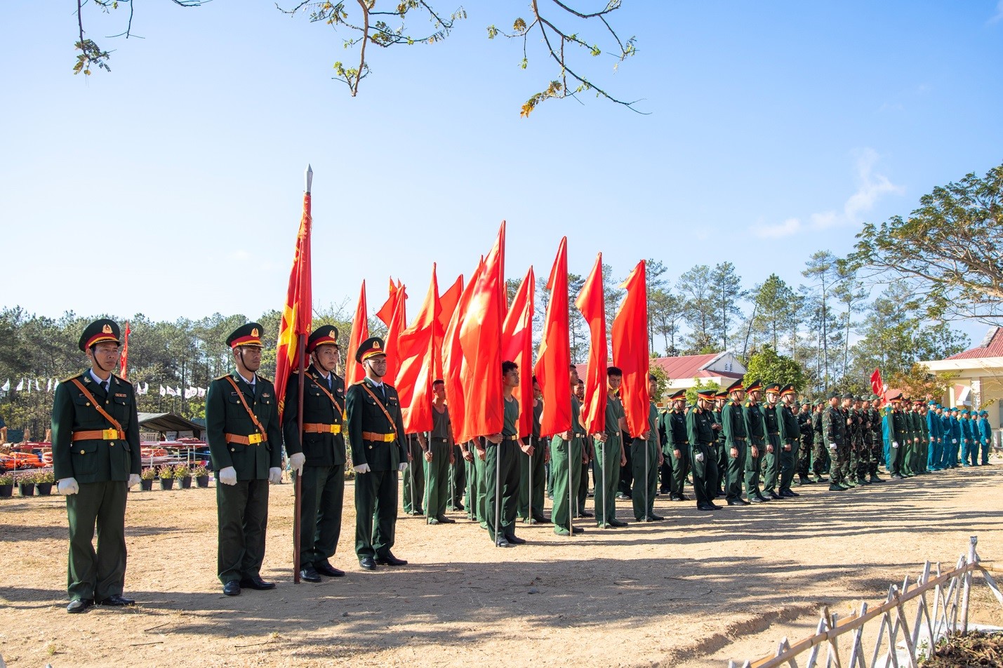 Ban Chỉ huy quân sự huyện Đăk Glei tổ chức Lễ ra quân huấn luyện năm 2024