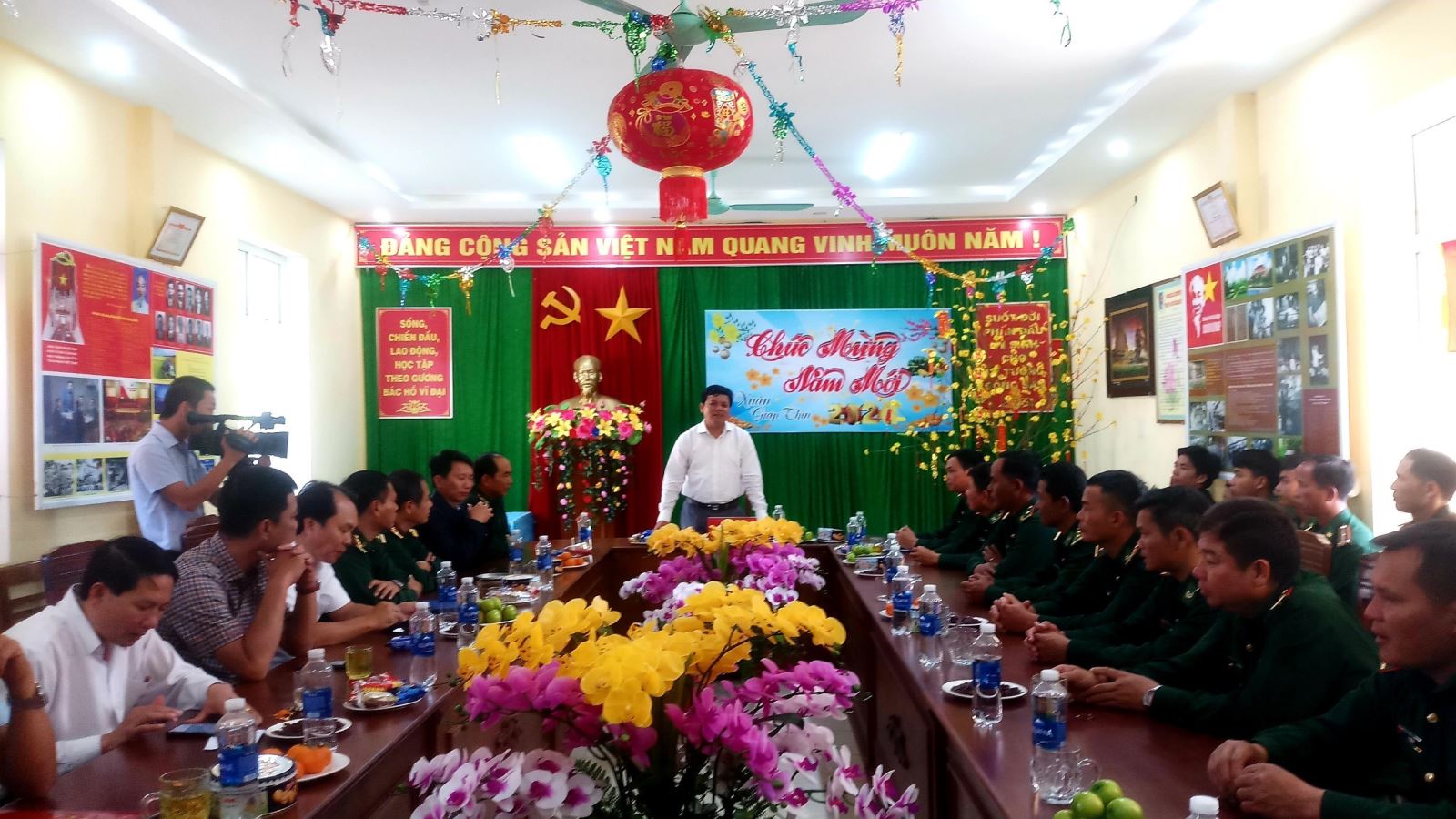 UVBTV tỉnh uỷ, Trưởng BDV tỉnh uỷ Nguyễn Đức Tuy thăm và chúc Tết cán bộ nhân dân và Đồn Biên phòng  xã biên giới Đăk Plô.
