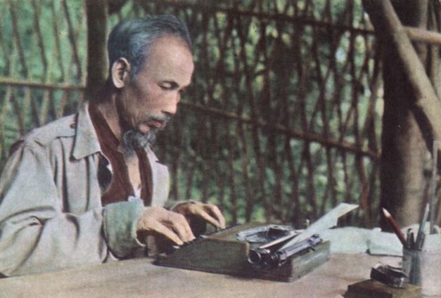 Kỷ Niệm 135 Năm Ngày Sinh Chủ Tịch Hồ Chí Minh: Ngọn lửa tinh thần sáng ngời của dân tộc