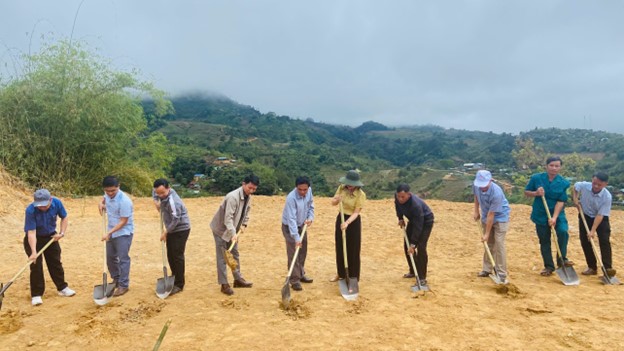 Lễ khởi công xây dựng Công trình Nhà rông văn hóa thôn Long Năng, xã Ngọc Linh.